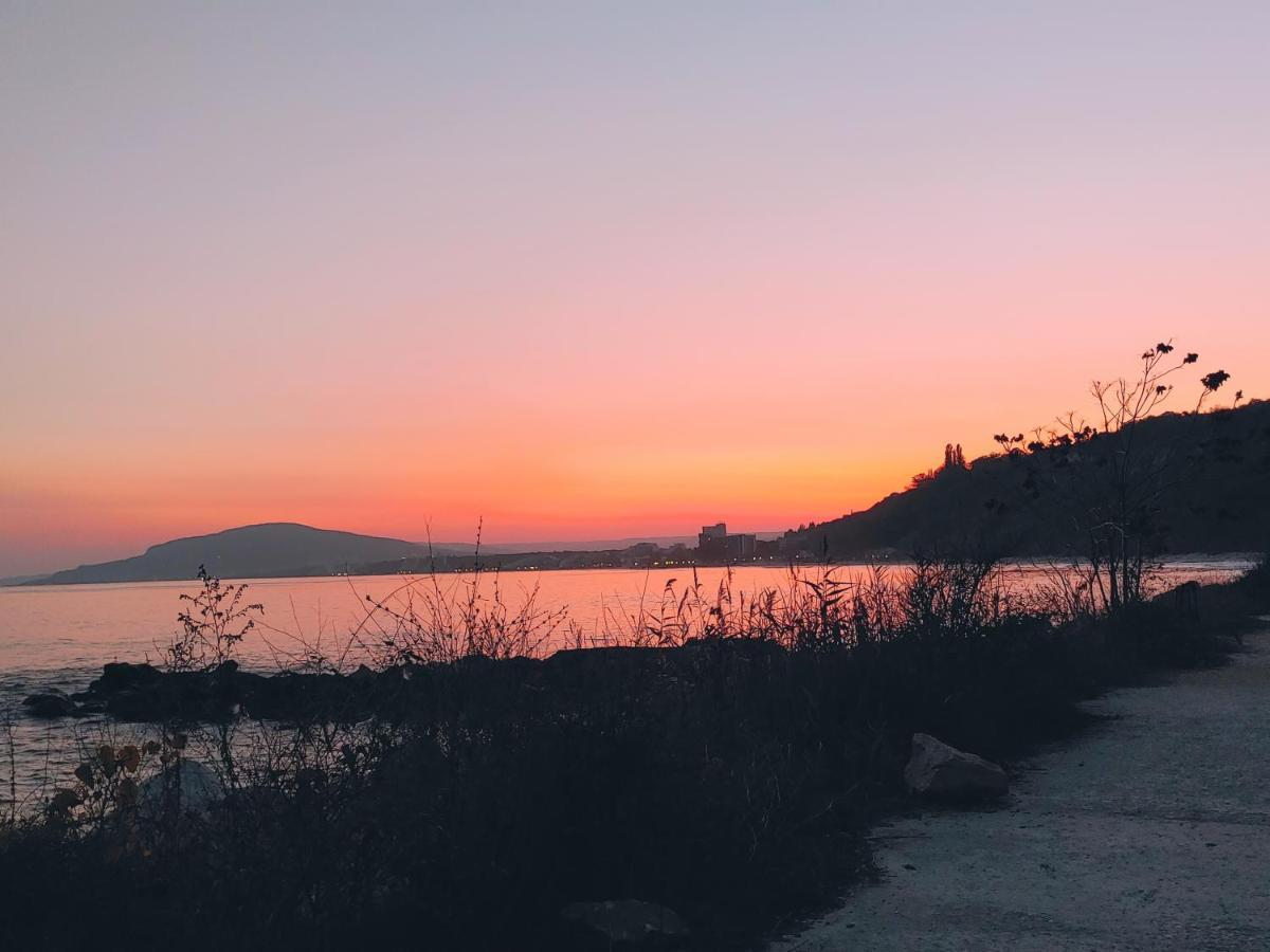 Villa Metatron U Doma Balchik Esterno foto